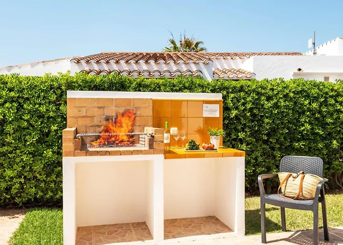 Villa Llentrisca By *